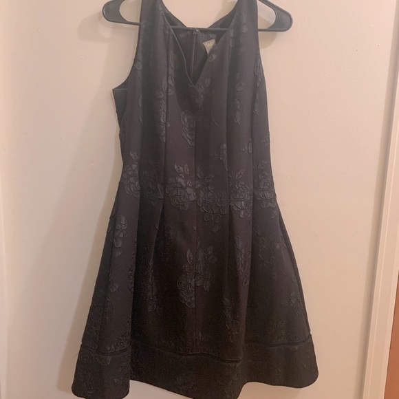 Taylor Dresses & Skirts - Taylor - Black Floral V Neck Line Dress